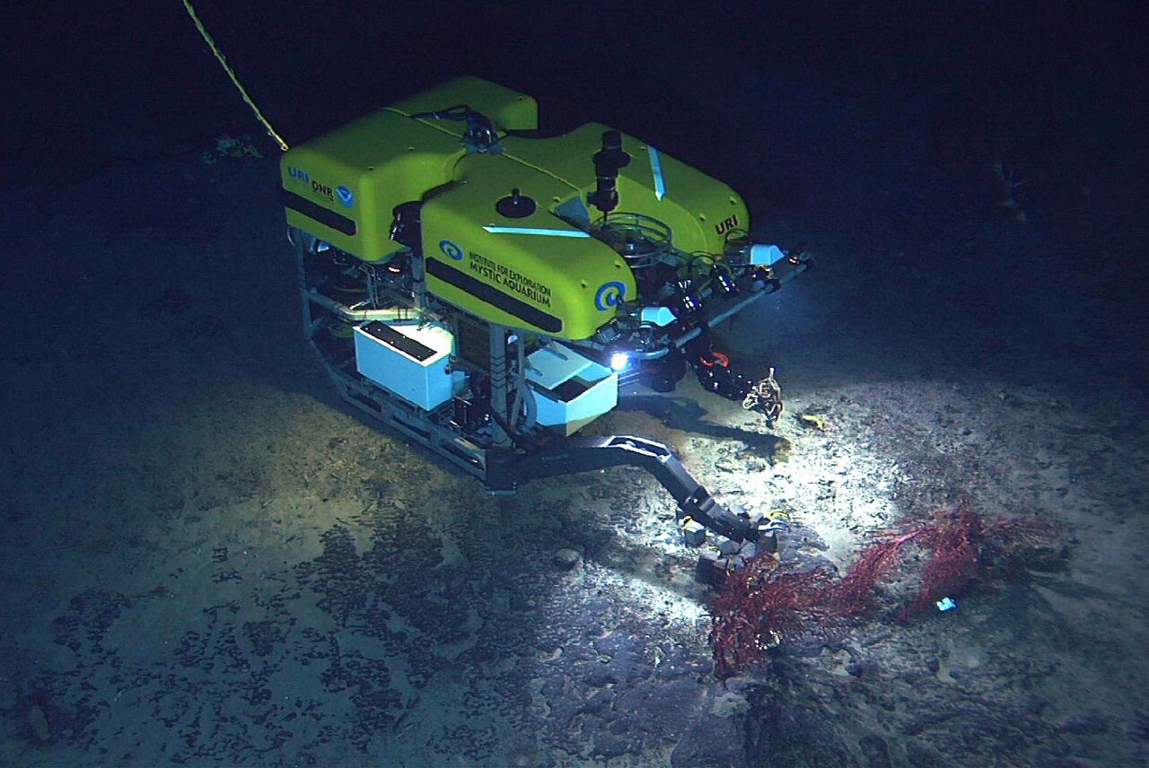 Underwater ROV